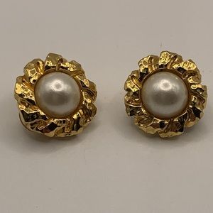 St. Join Clip on Earrings Faux Pearls VTG